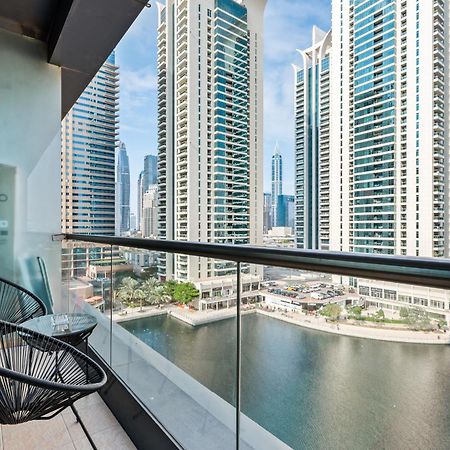 Upscale Studio Full Lake View In Goldcrest View Tower Dubái Exterior foto